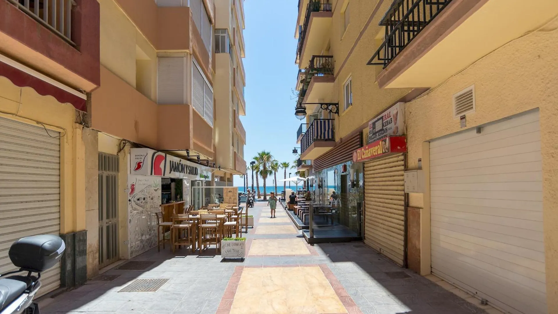 Malagasuite Fuengirola Yate III スペイン