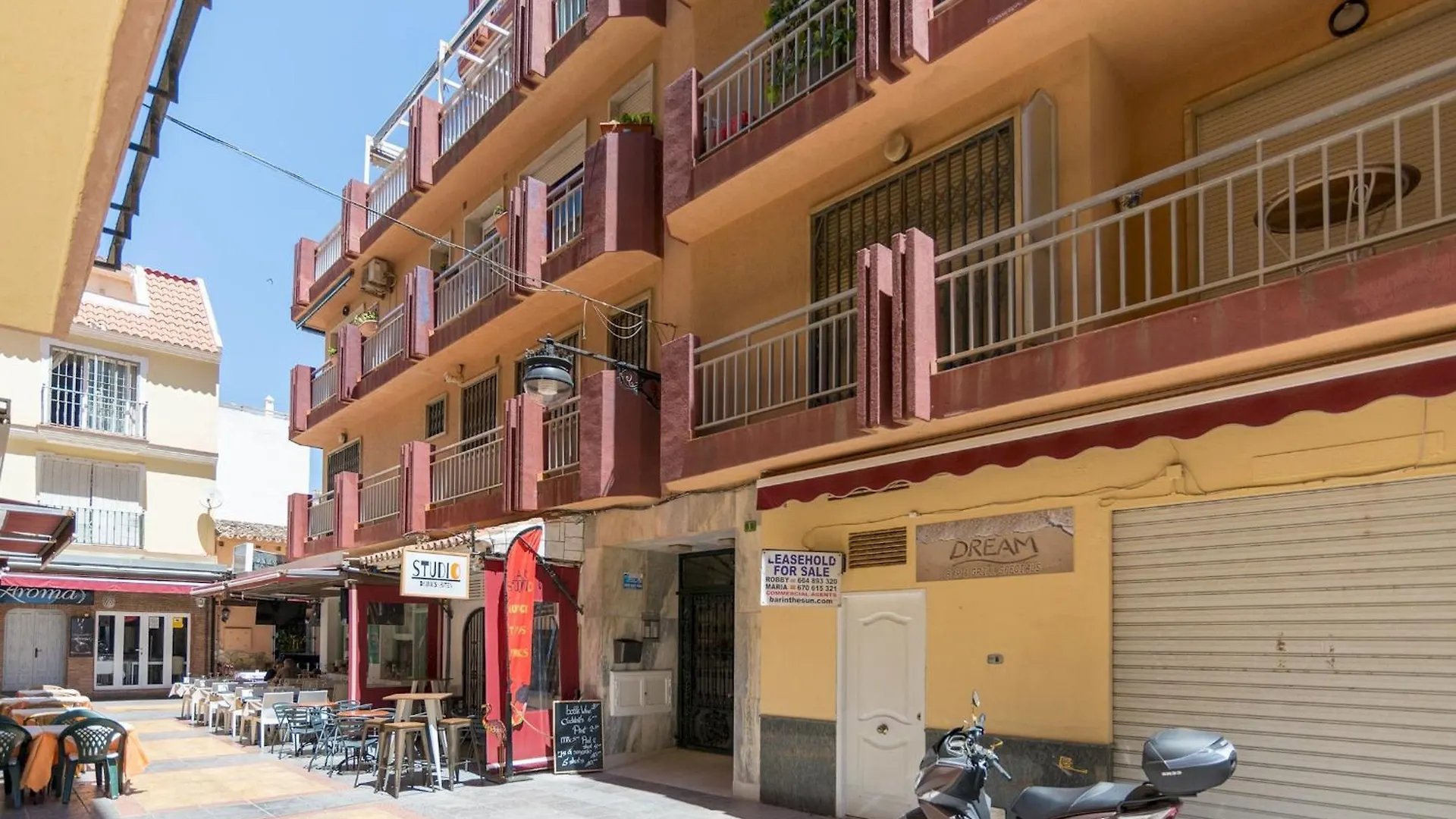 Malagasuite Fuengirola Yate III 0*,  Hiszpania