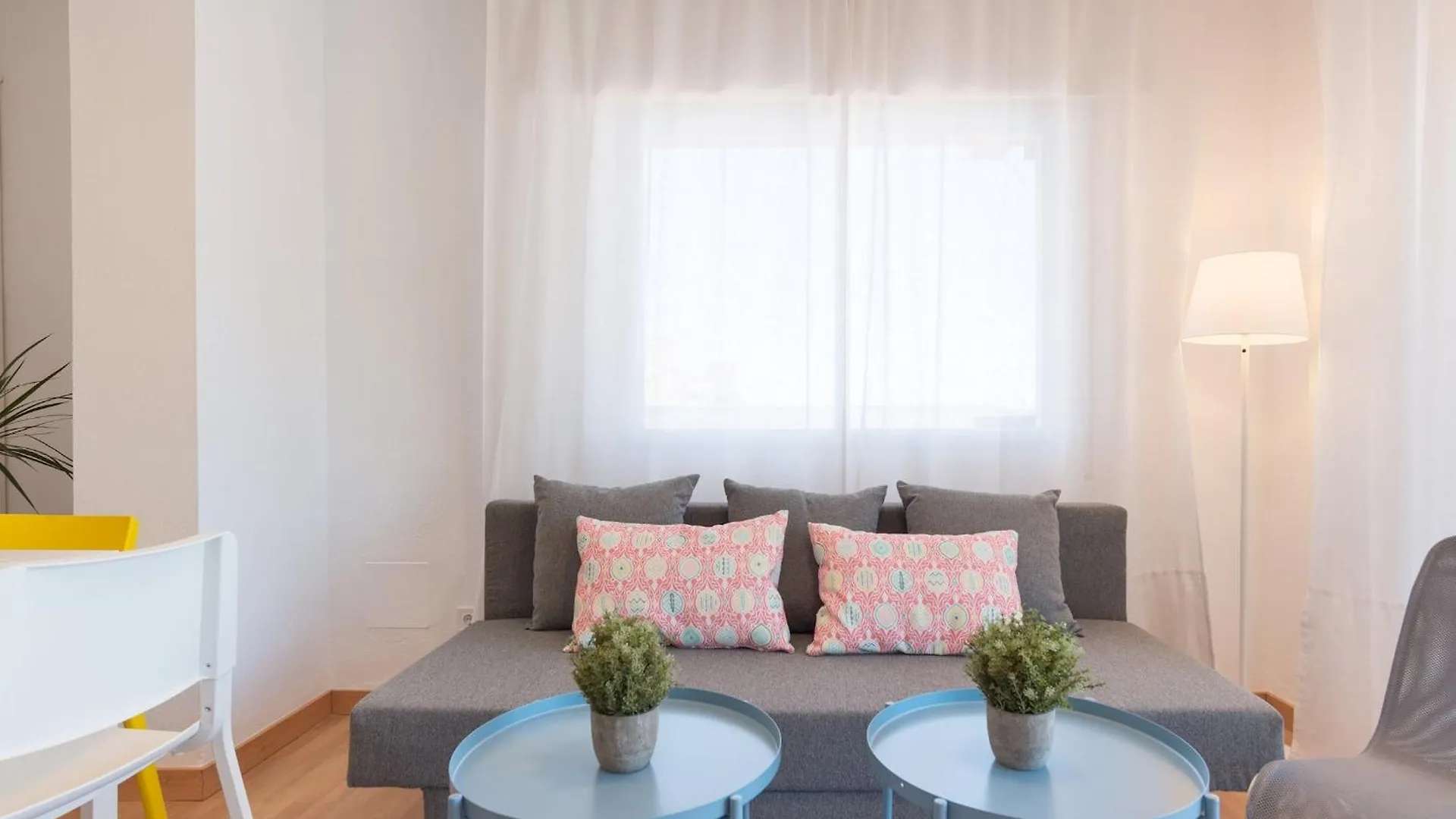 Malagasuite Fuengirola Yate III Apartament